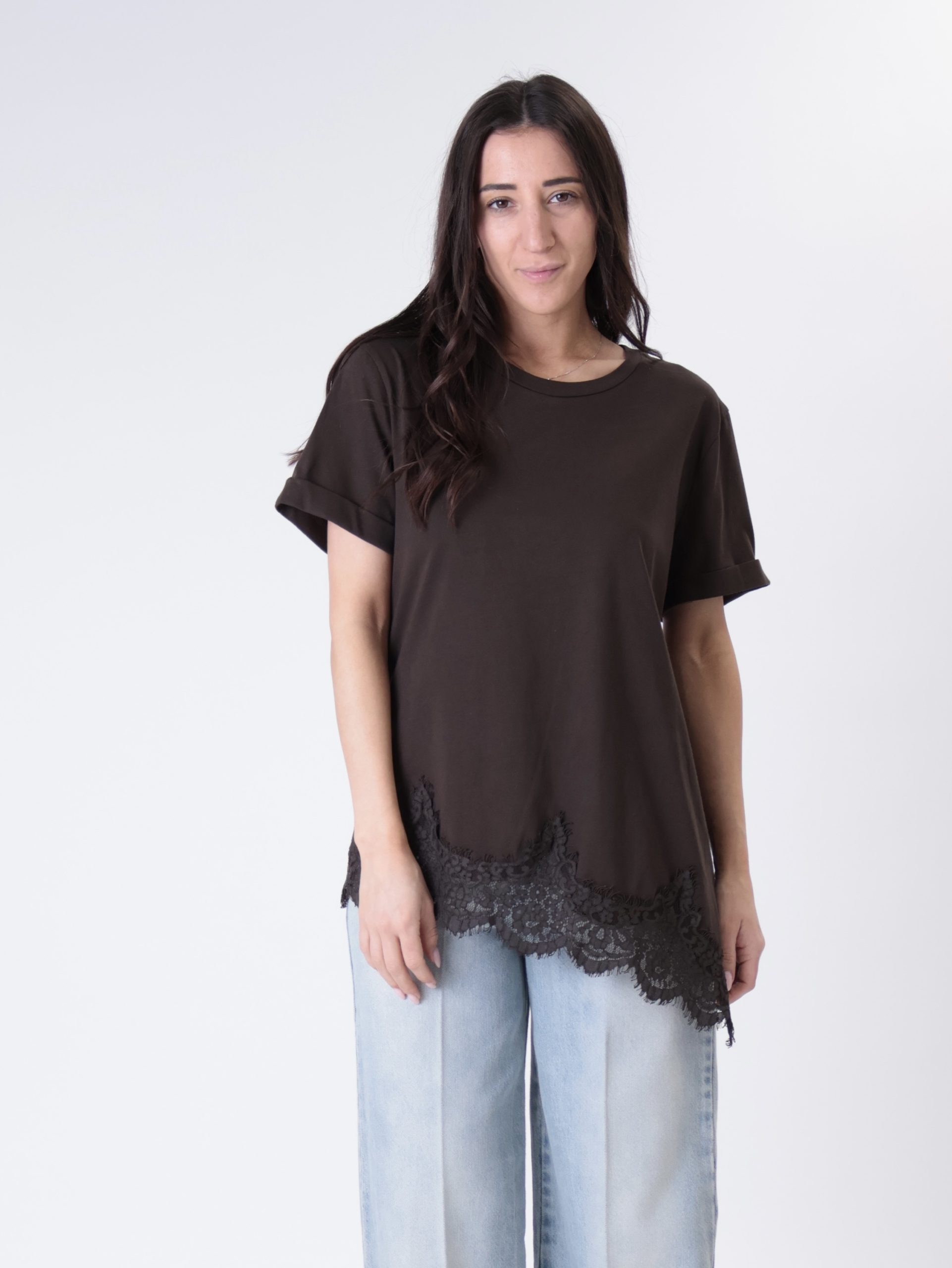 T-shirt risvolto pizzo moro