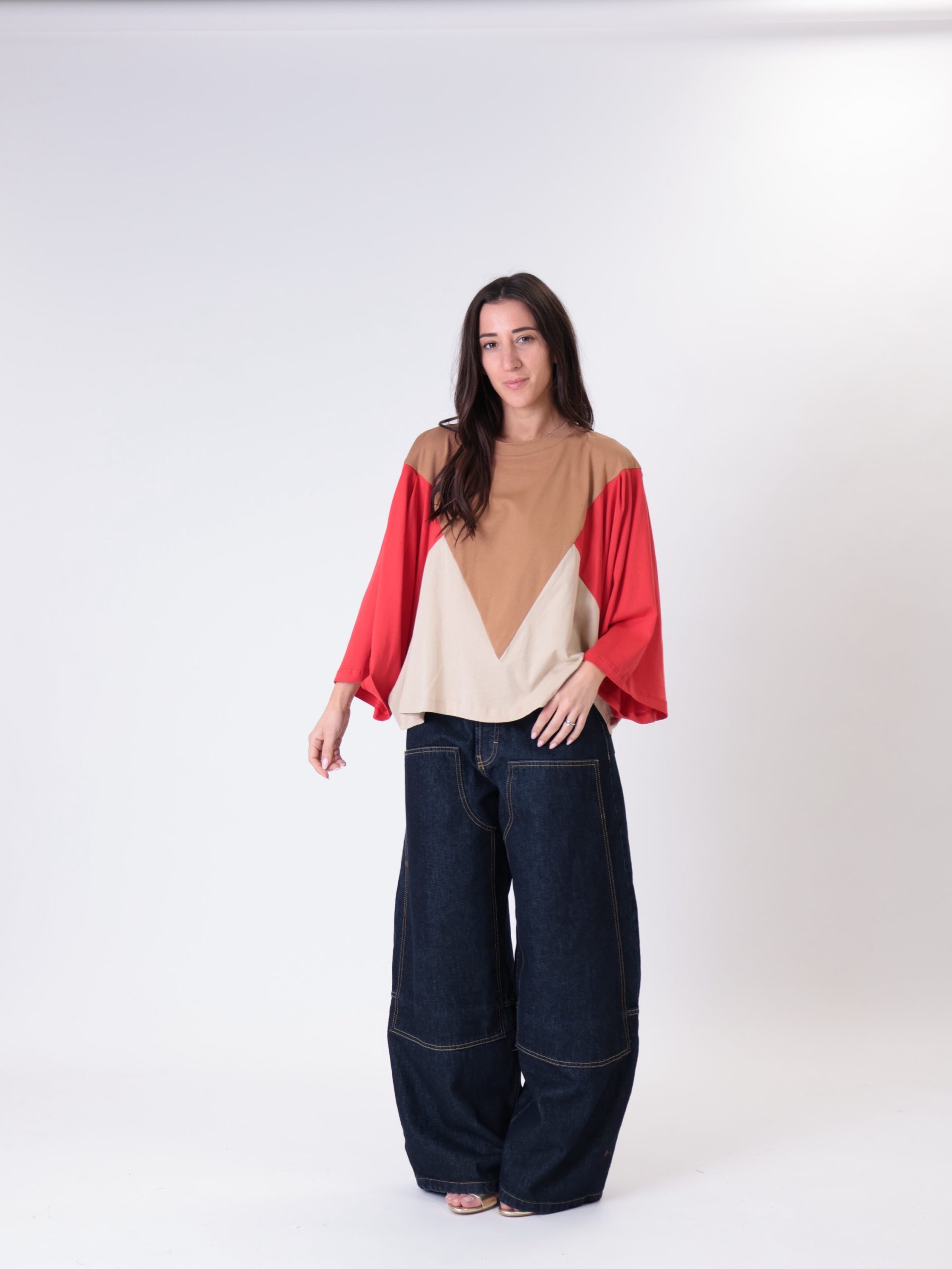 T-shirt V cammello/rosso/avorio