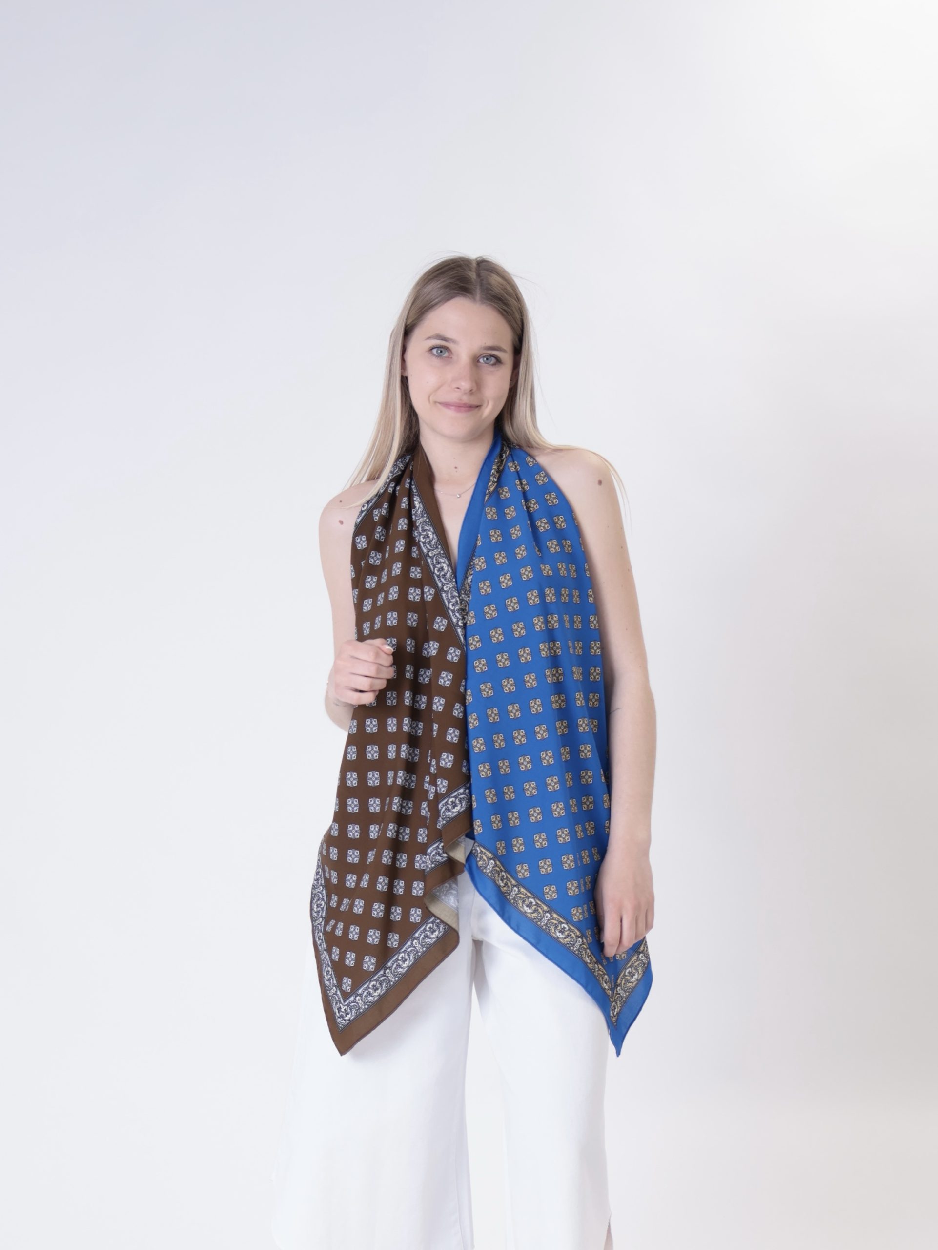 Top fazzoletto moro/blu
