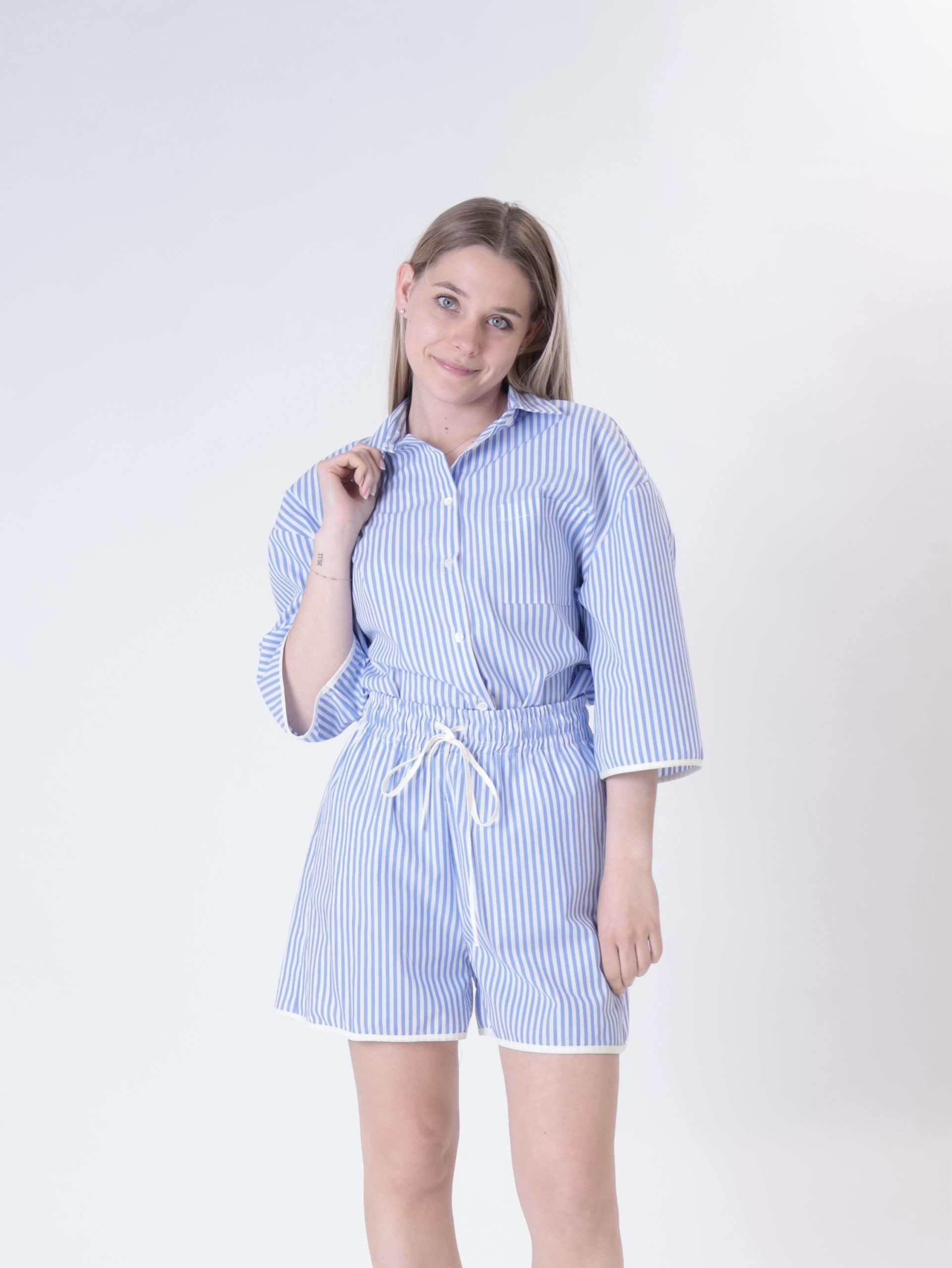 Shorts Rebi bianco/celeste