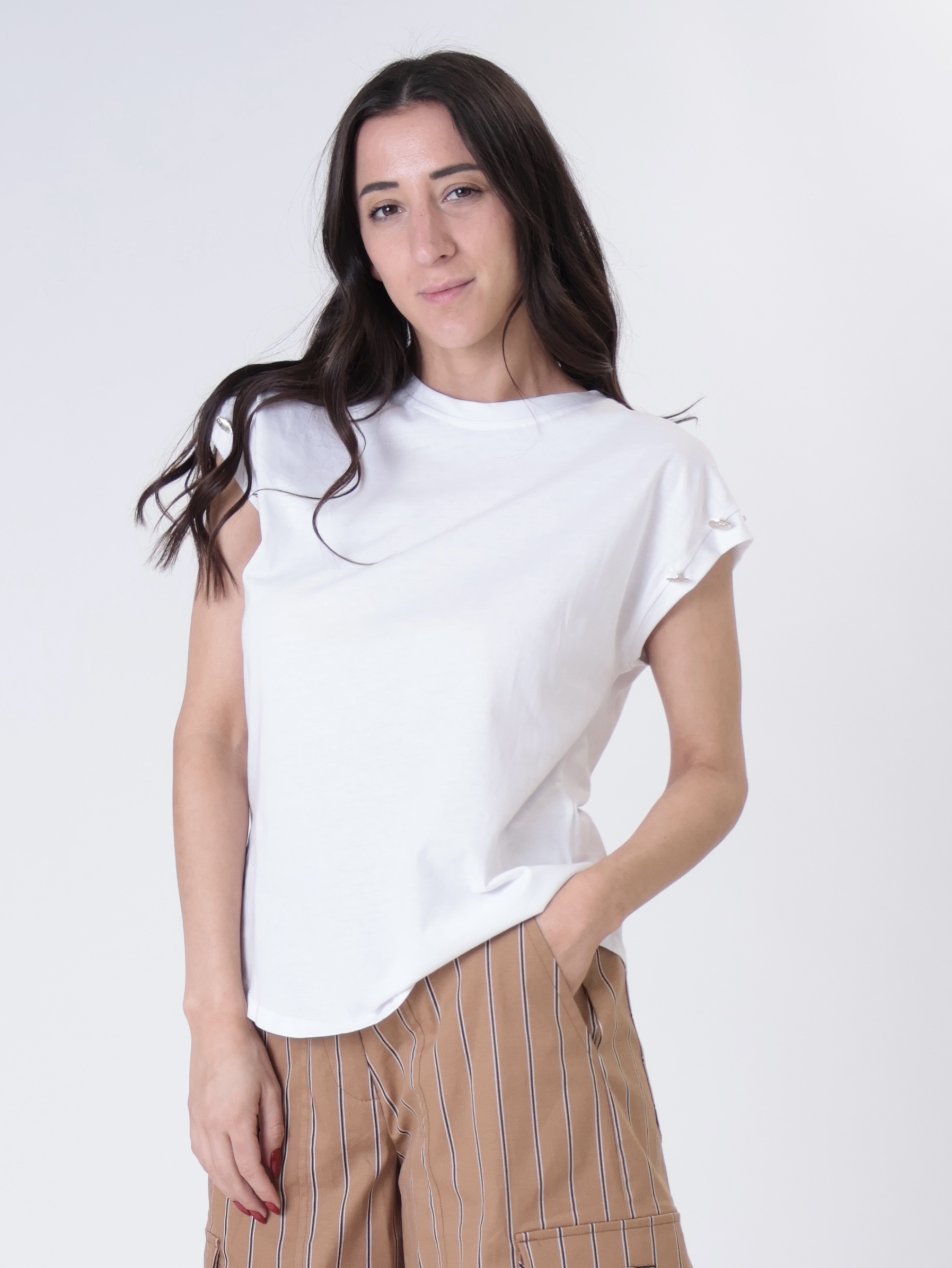 T-shirt bottone spalla bianca