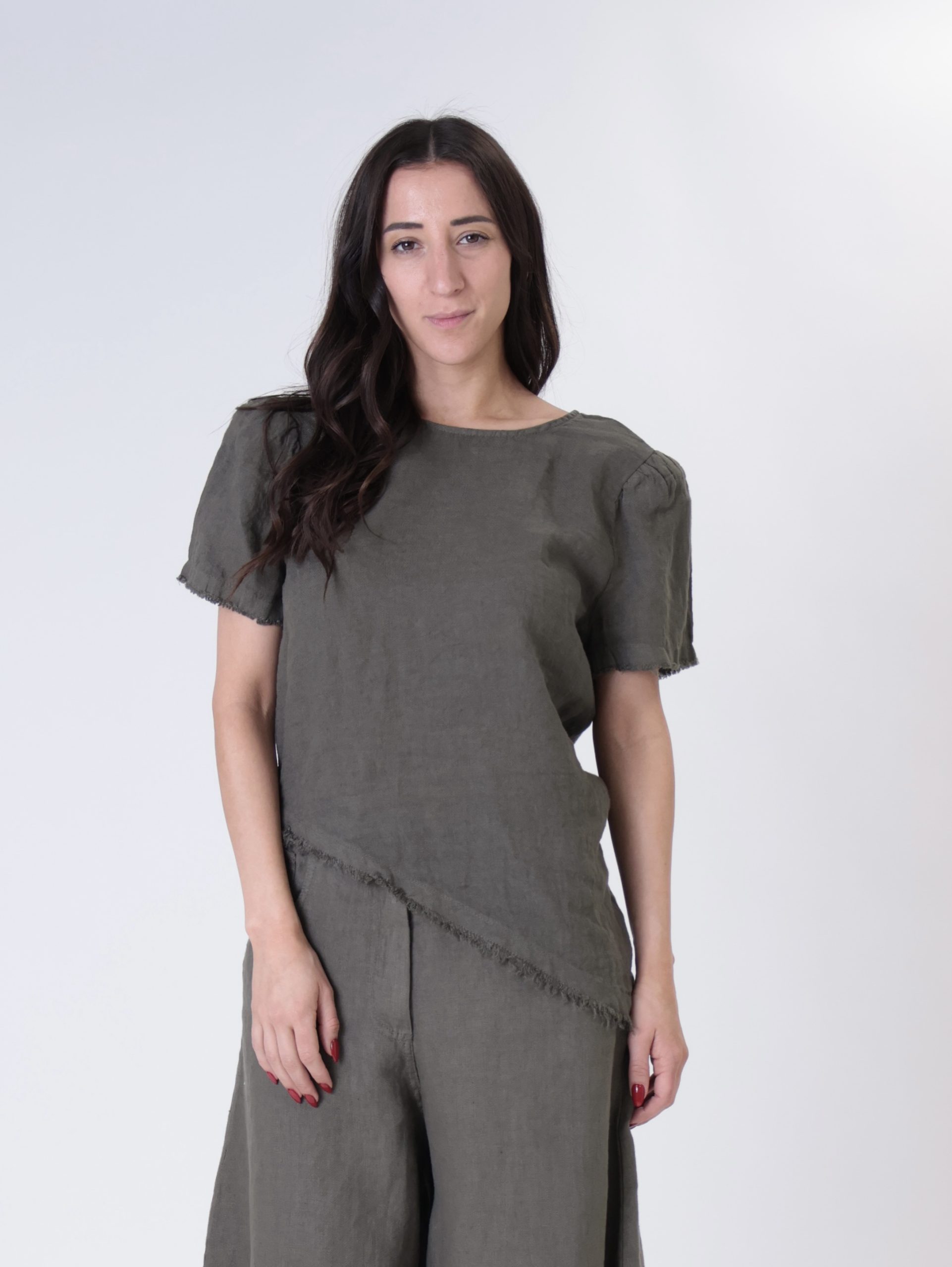 T-shirt svasata 100% lino militare