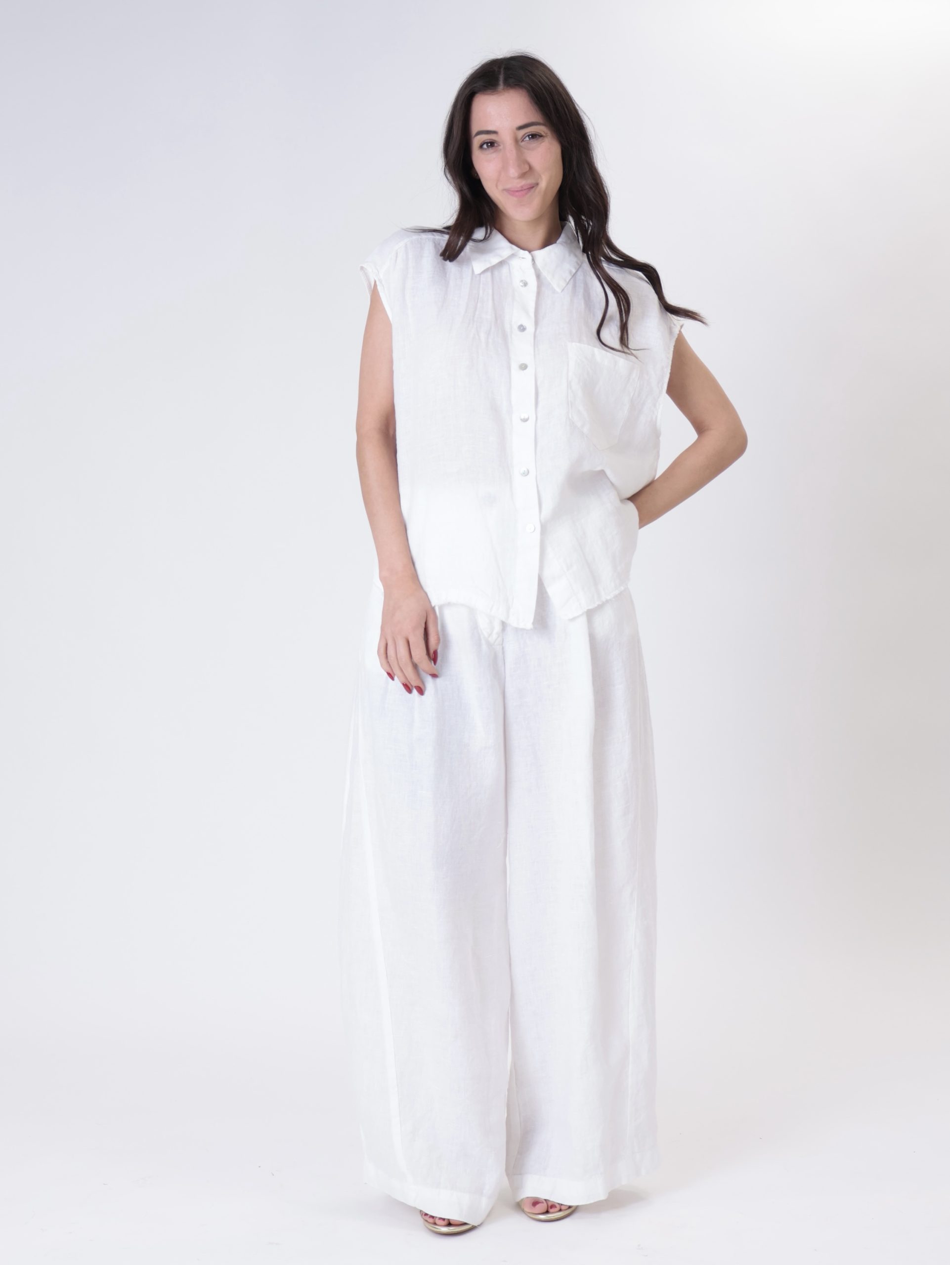 Camicia smanicata 100% lino bianca