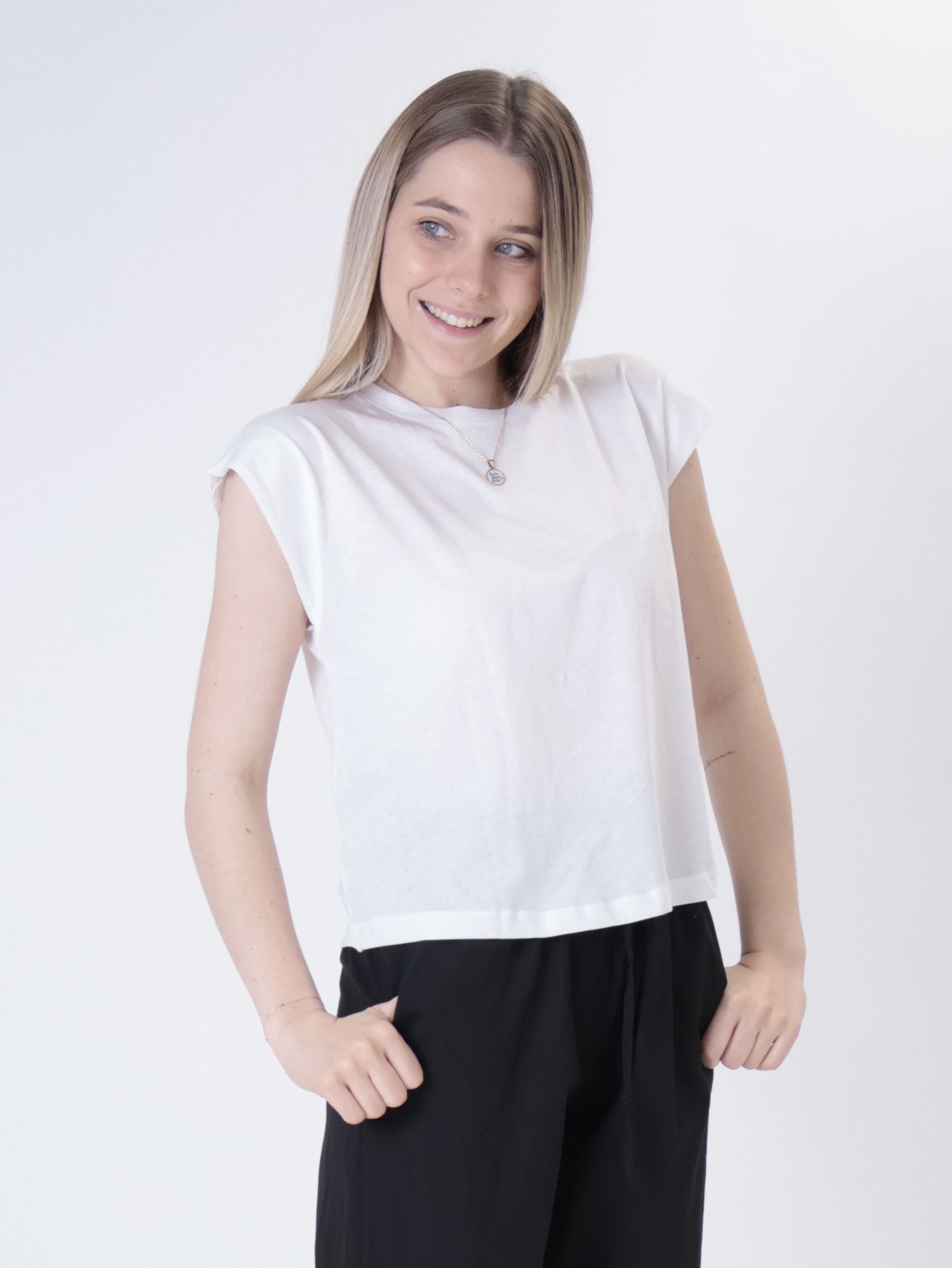 T-shirt collanina bianca