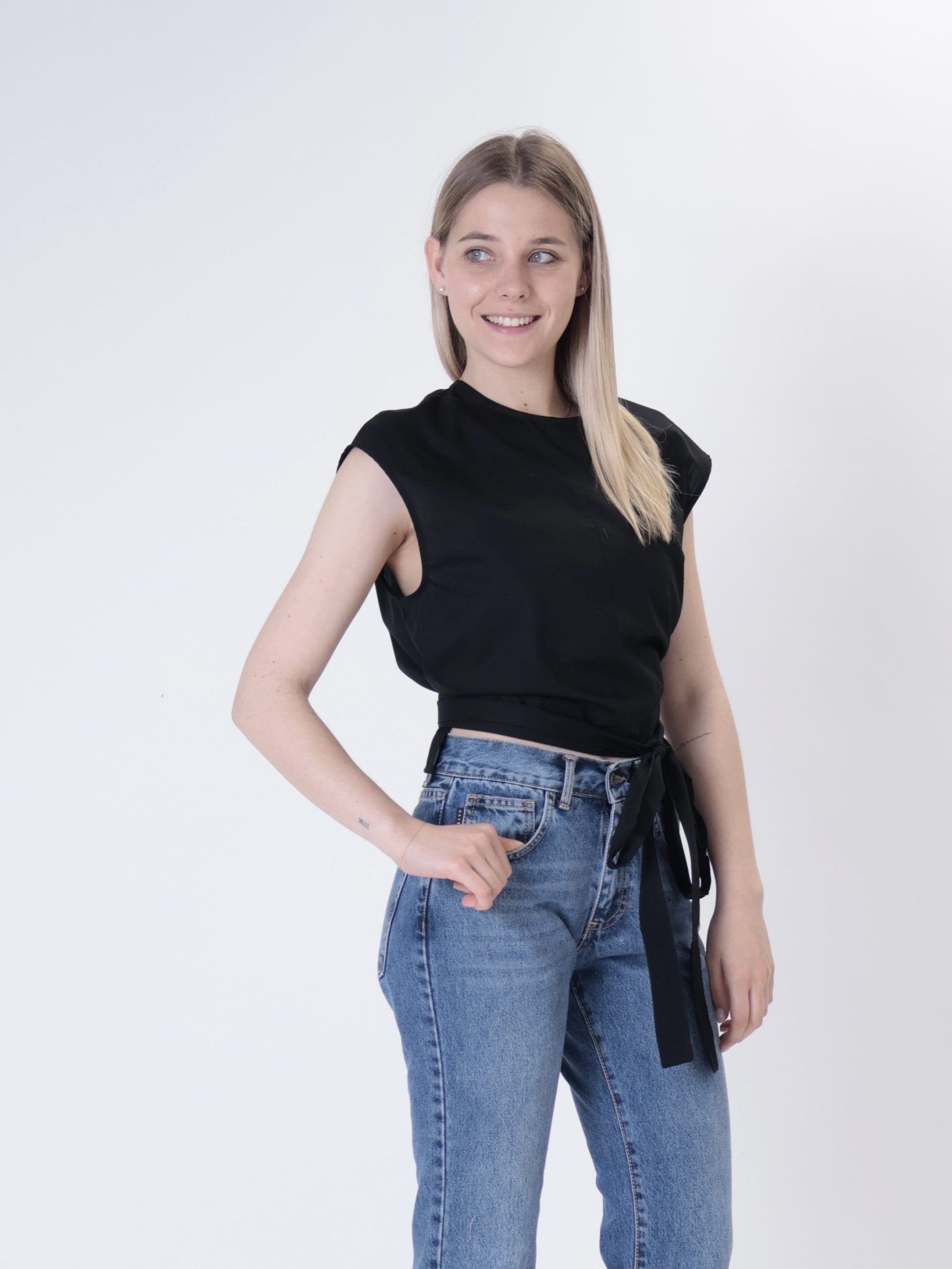 Top laccio nero