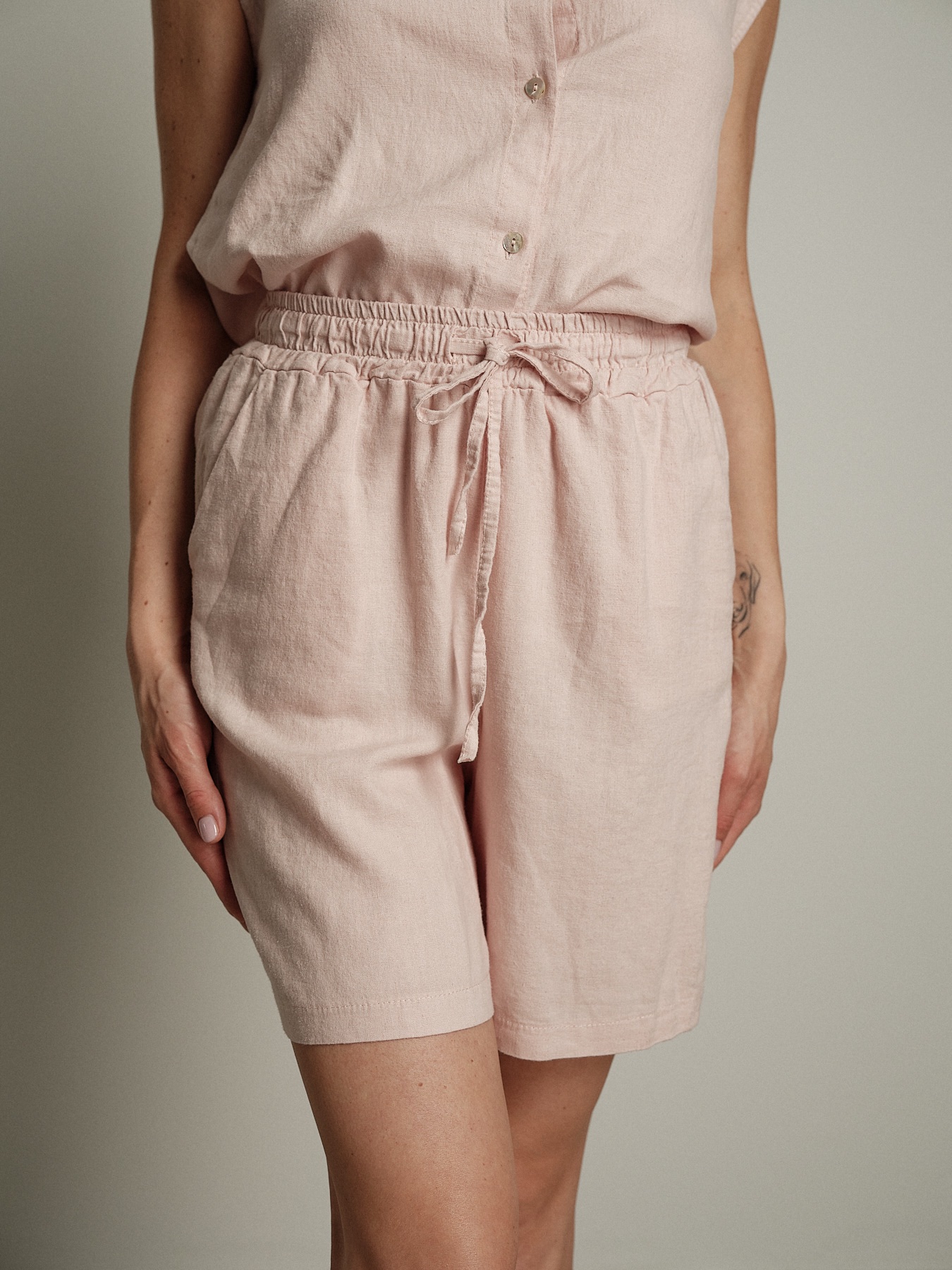 Shorts Essenziale cipria