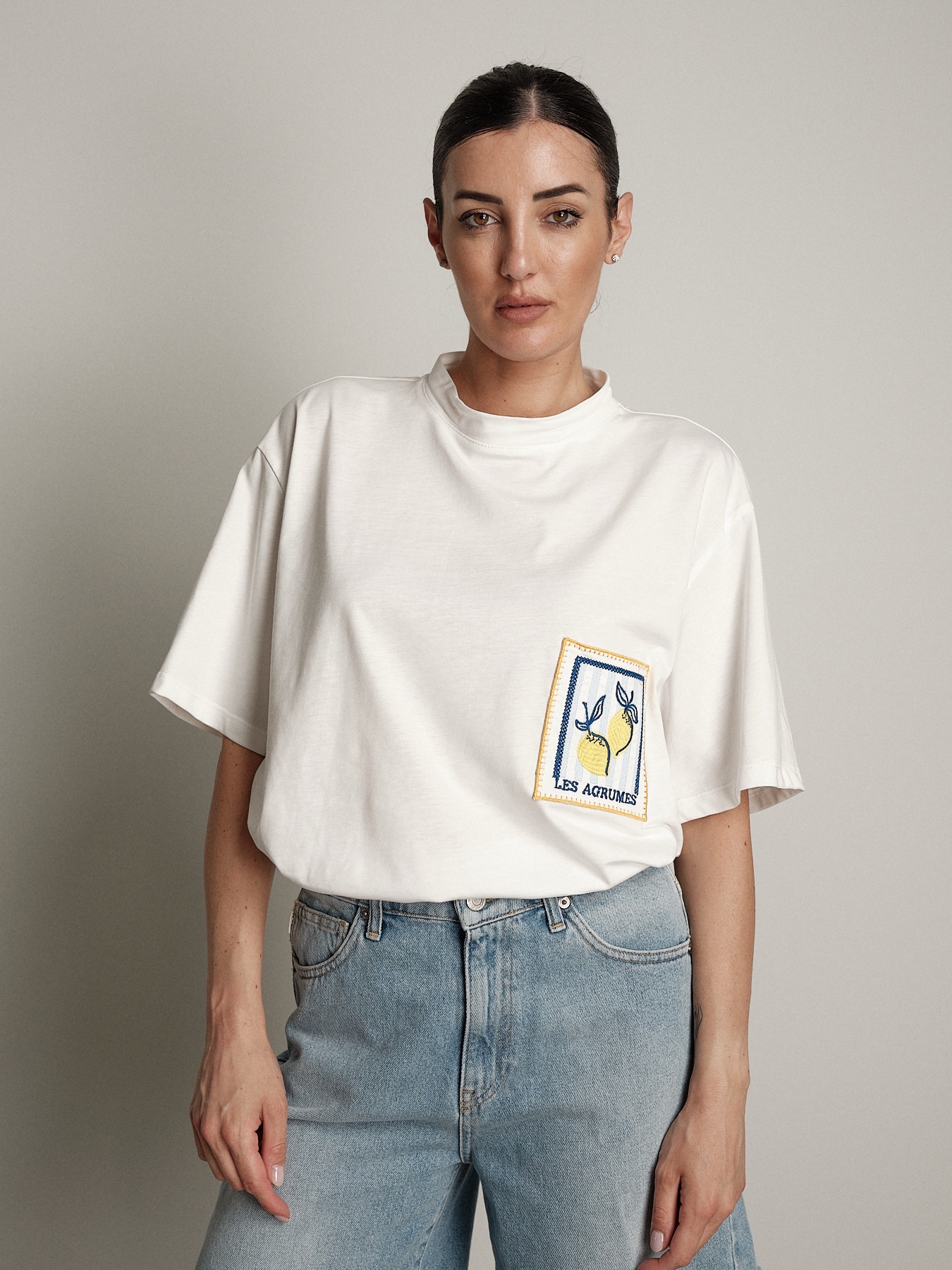 T-shirt over tasca limone