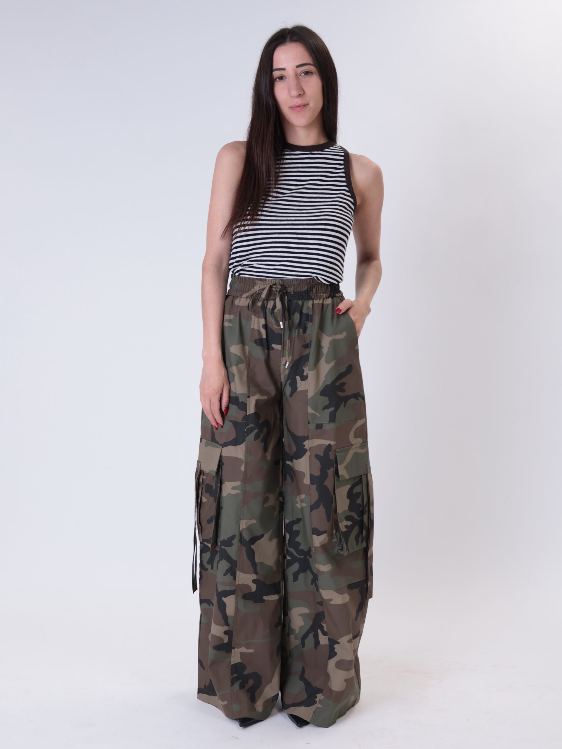 Pantalone cargo mimetico